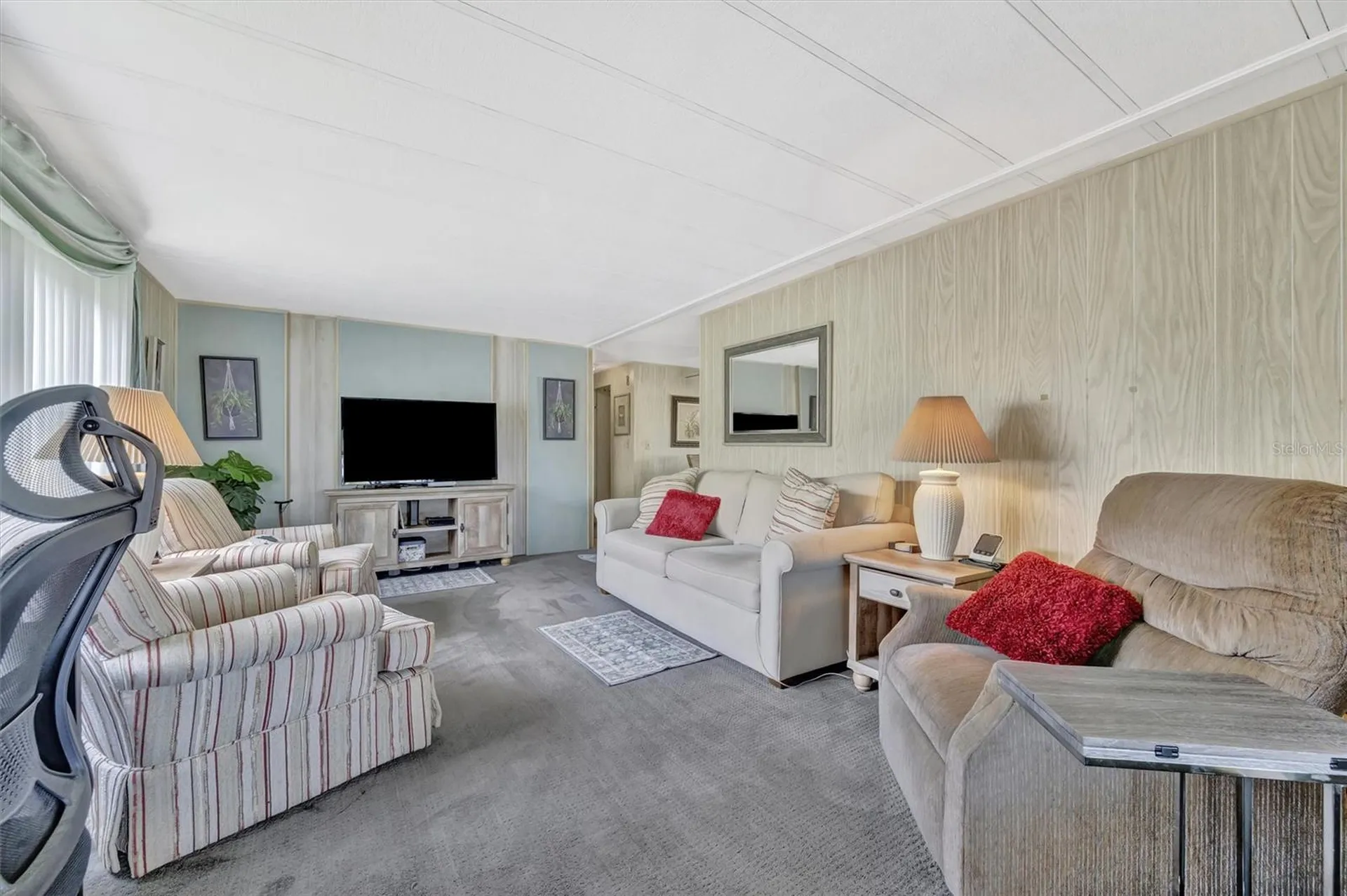 129 E Saint Lucia Loop Apollo Beach FL 33572