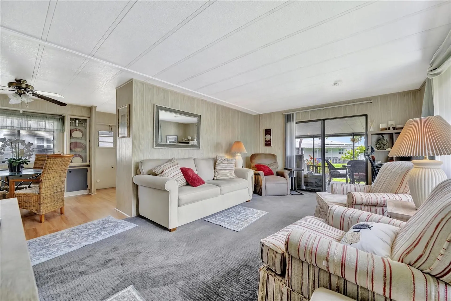 129 E Saint Lucia Loop Apollo Beach FL 33572