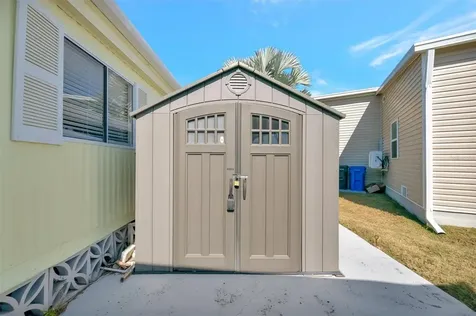 129 E Saint Lucia Loop Apollo Beach FL 33572