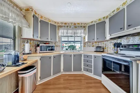 129 E Saint Lucia Loop Apollo Beach FL 33572
