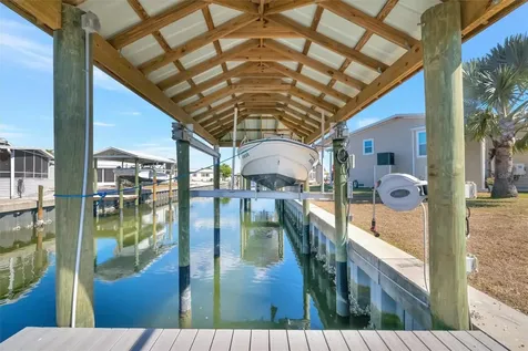129 E Saint Lucia Loop Apollo Beach FL 33572