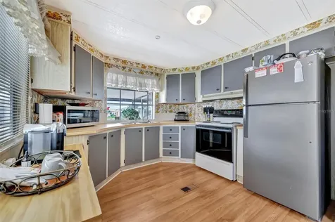 129 E Saint Lucia Loop Apollo Beach FL 33572