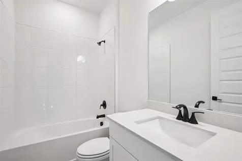 144 Shady Edge Loop Nokomis FL 34275