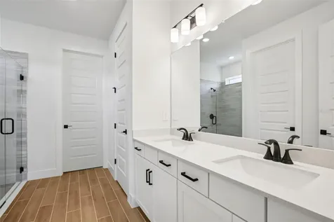 144 Shady Edge Loop Nokomis FL 34275