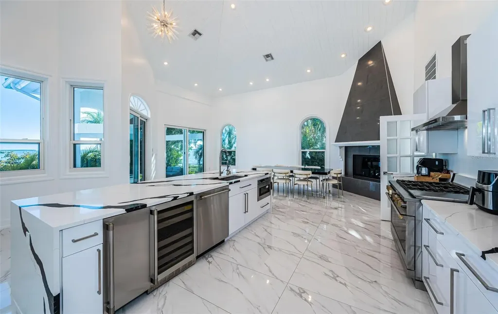 5212 62nd Avenue S St Petersburg FL 33715