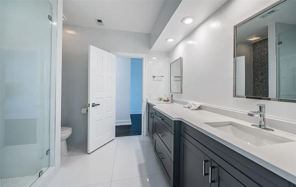 5212 62nd Avenue S St Petersburg FL 33715