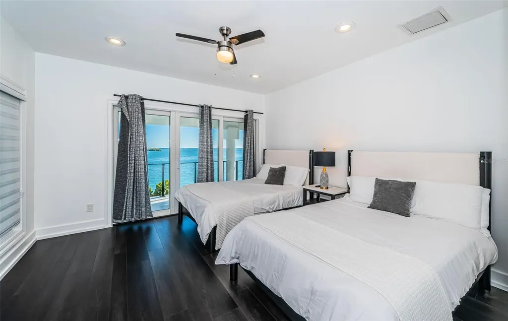 5212 62nd Avenue S St Petersburg FL 33715