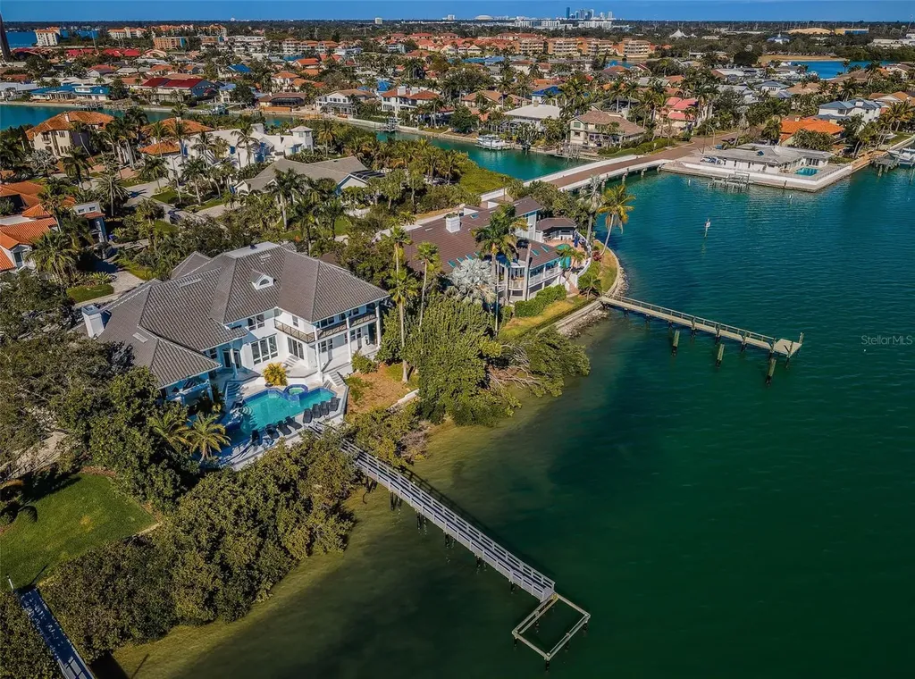 5212 62nd Avenue S St Petersburg FL 33715