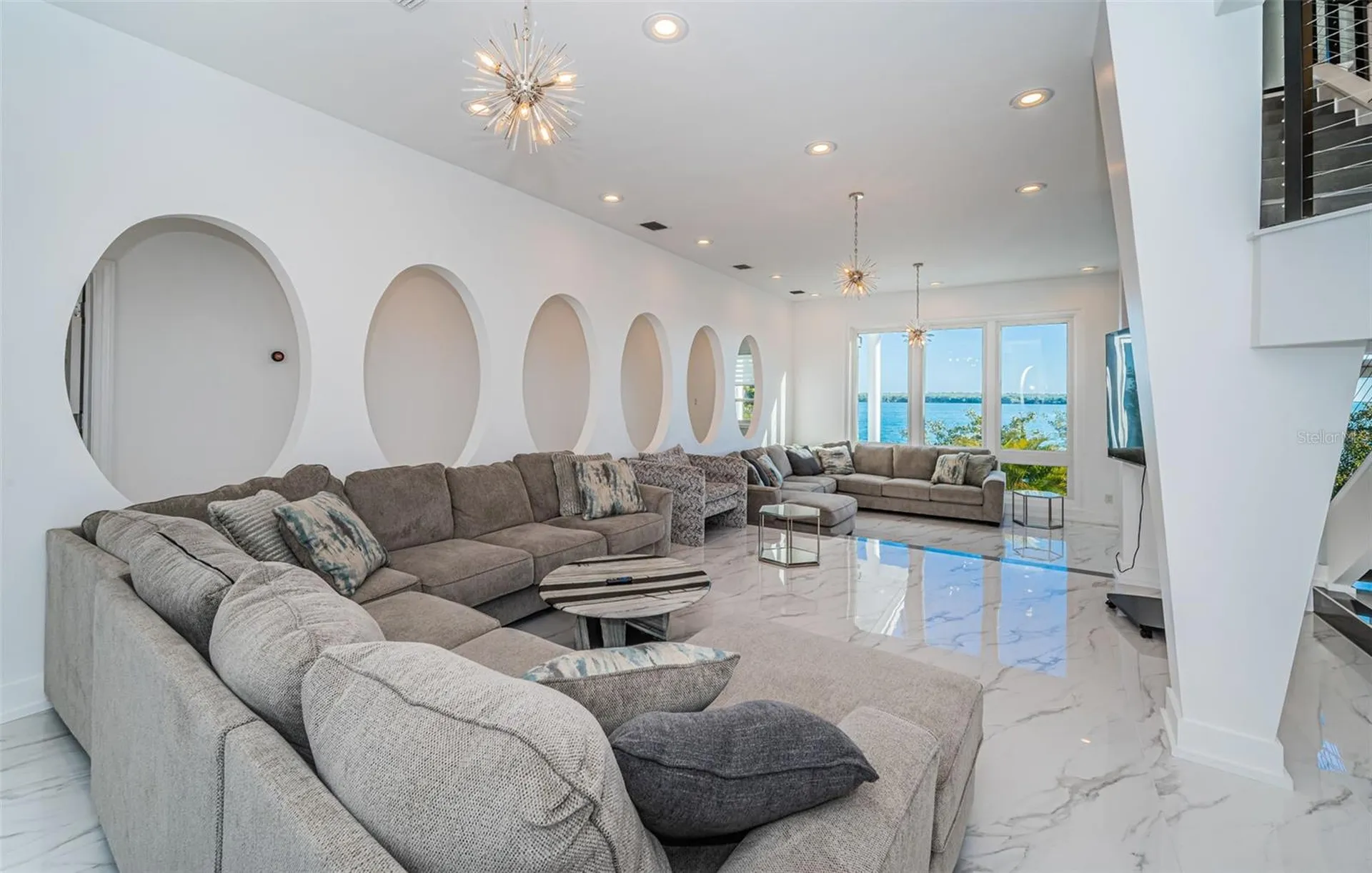 5212 62nd Avenue S St Petersburg FL 33715