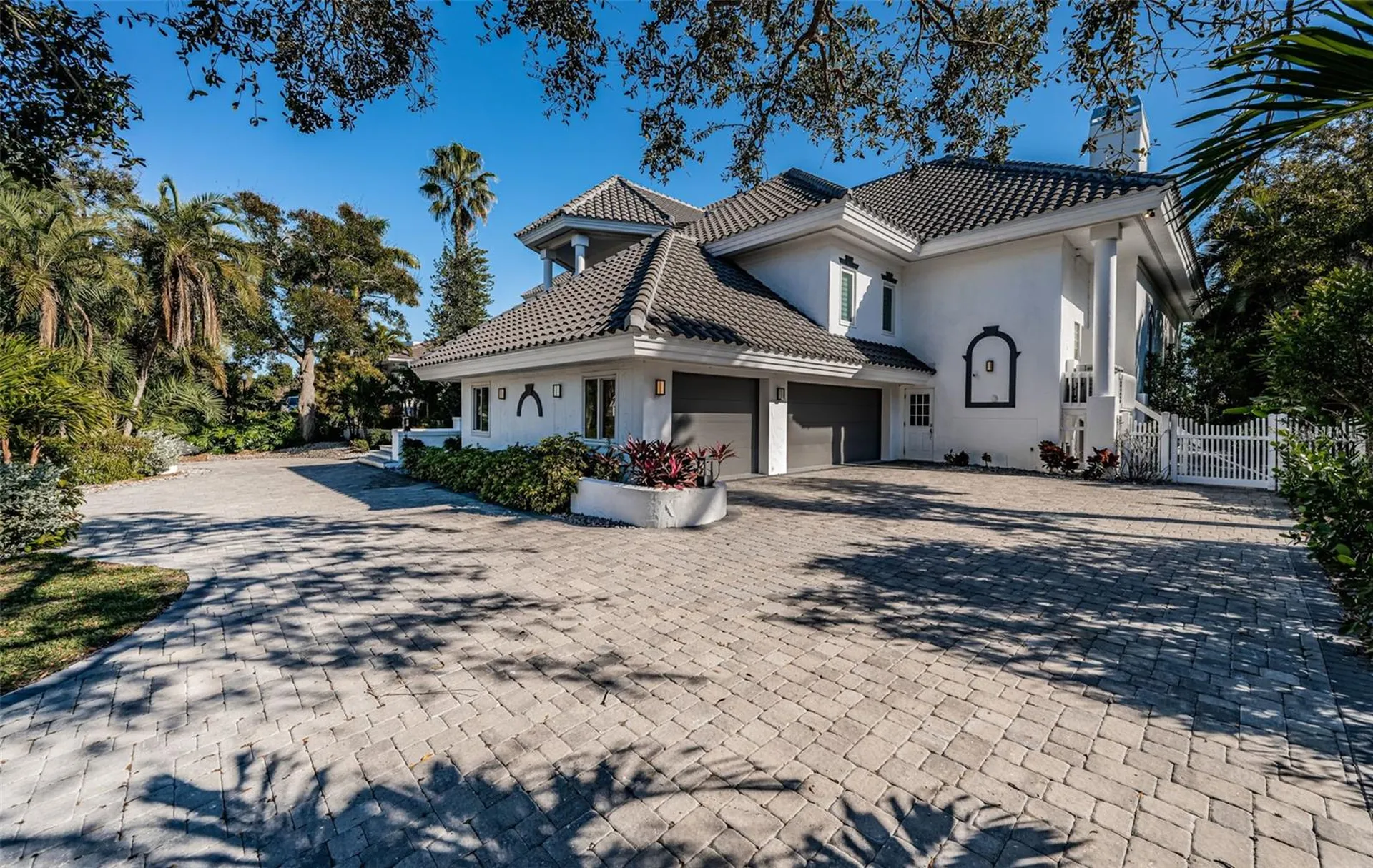 5212 62nd Avenue S St Petersburg FL 33715