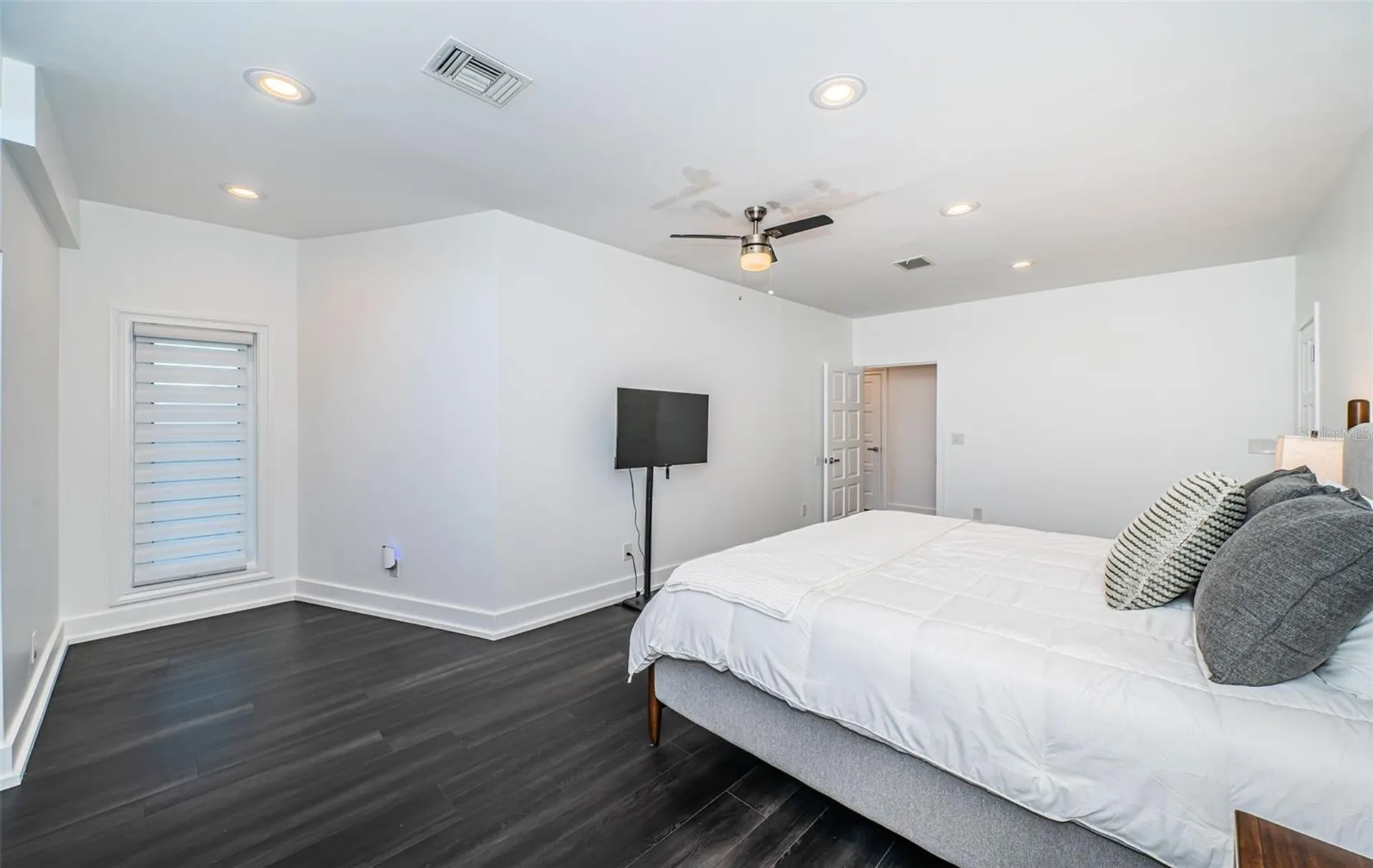 5212 62nd Avenue S St Petersburg FL 33715