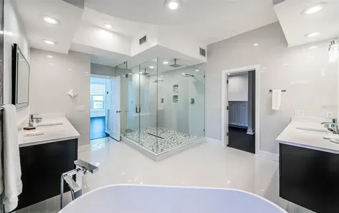 5212 62nd Avenue S St Petersburg FL 33715