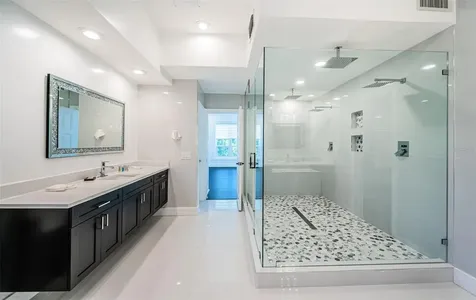 5212 62nd Avenue S St Petersburg FL 33715