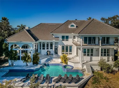 5212 62nd Avenue S St Petersburg FL 33715