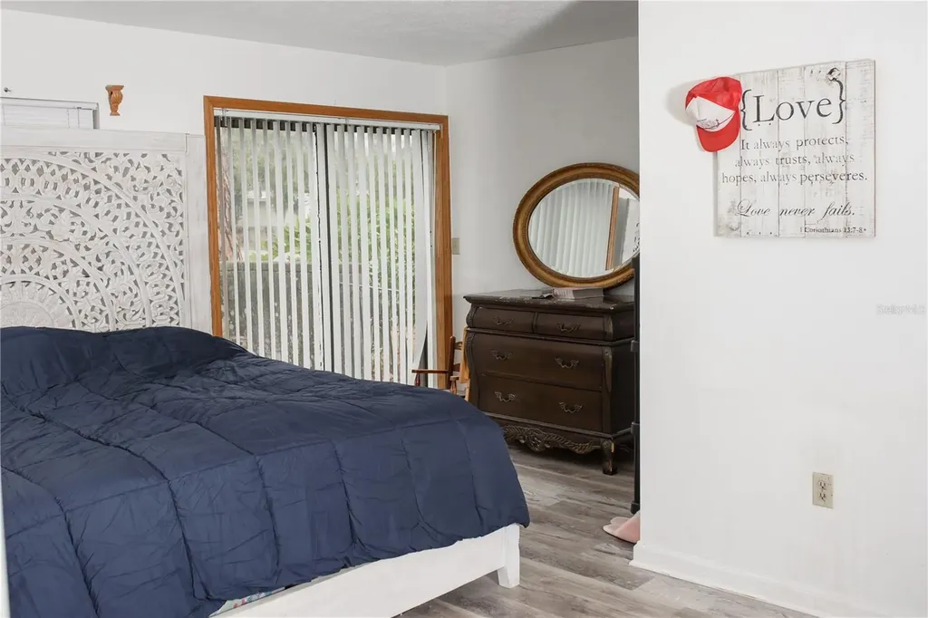 5644 Antoinette Street Sarasota FL 34232
