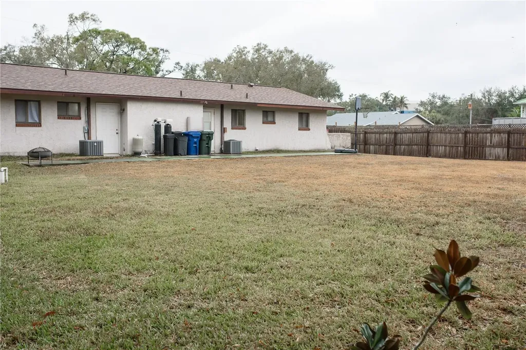 5644 Antoinette Street Sarasota FL 34232