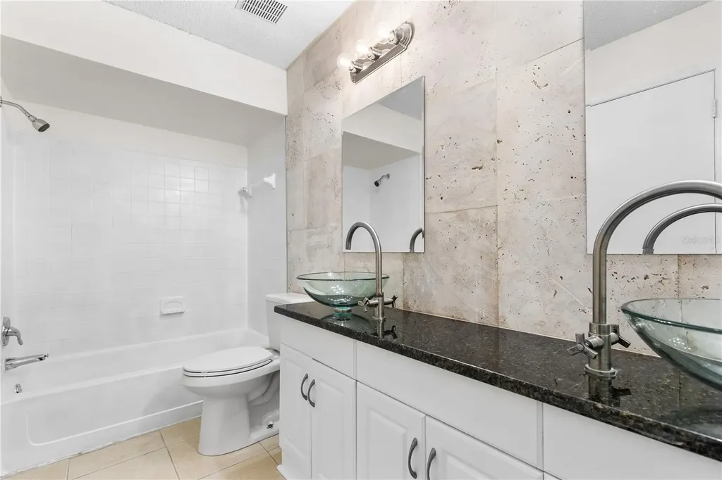 2060 Cascades Boulevard Kissimmee FL 34741