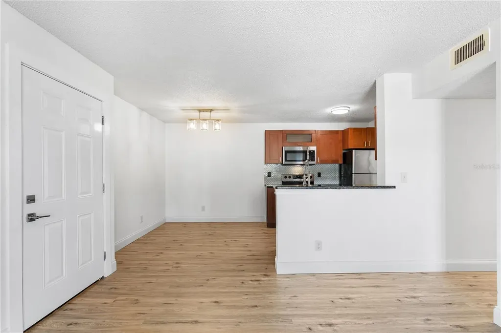 2060 Cascades Boulevard Kissimmee FL 34741