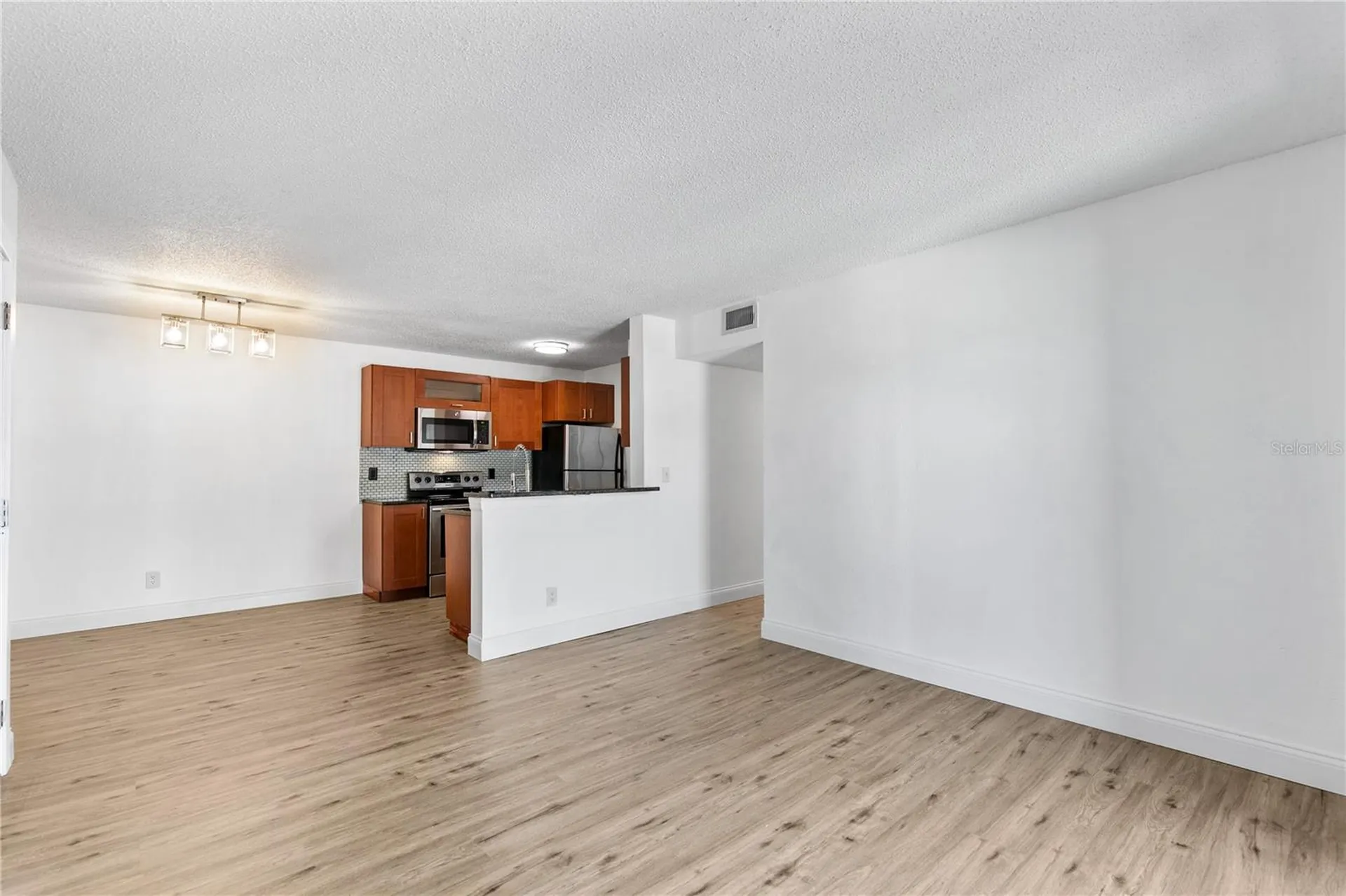 2060 Cascades Boulevard Kissimmee FL 34741