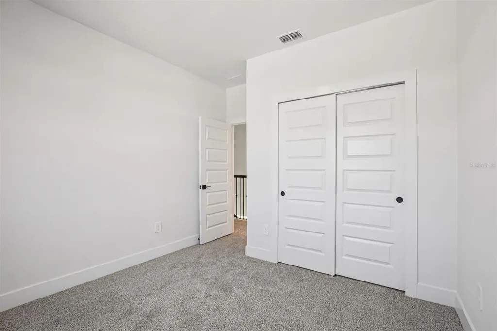 176 Shady Edge Loop Nokomis FL 34275