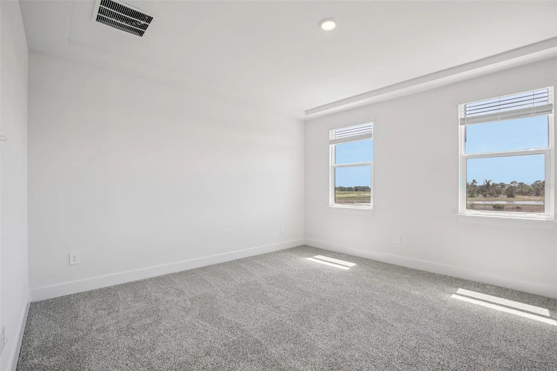 176 Shady Edge Loop Nokomis FL 34275