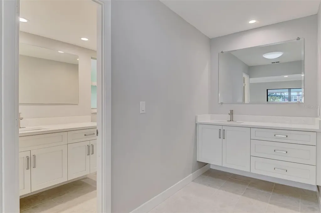 1224 S View Drive Sarasota FL 34242