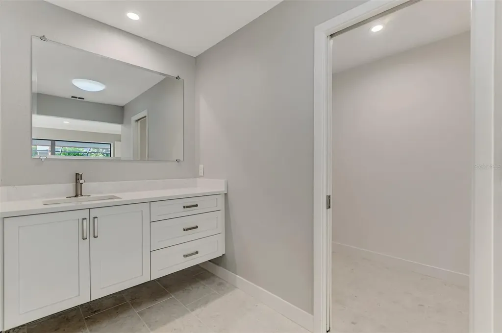 1224 S View Drive Sarasota FL 34242