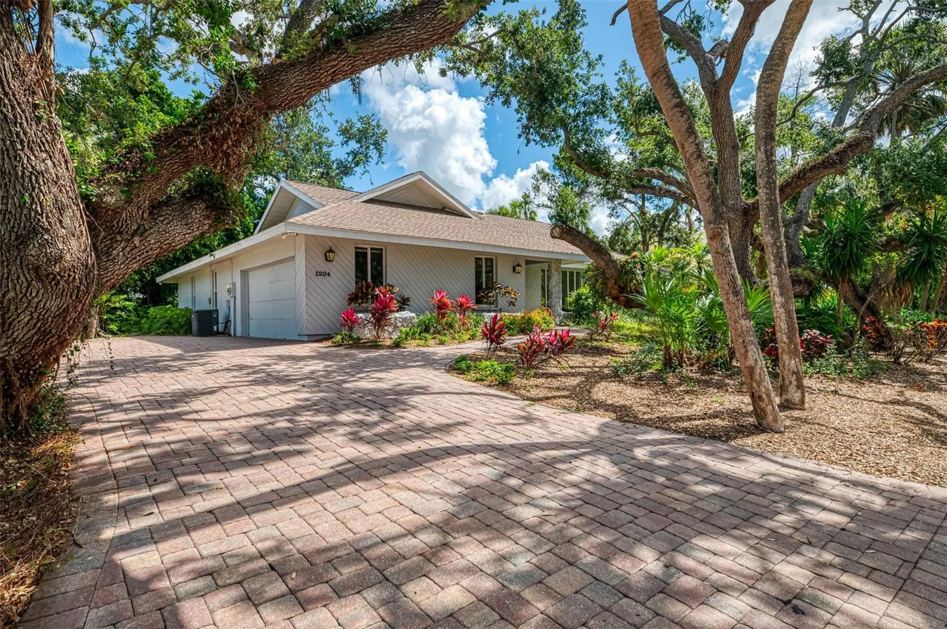 1224 S View Drive Sarasota FL 34242
