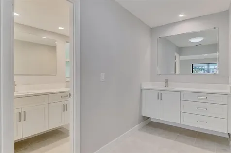 1224 S View Drive Sarasota FL 34242