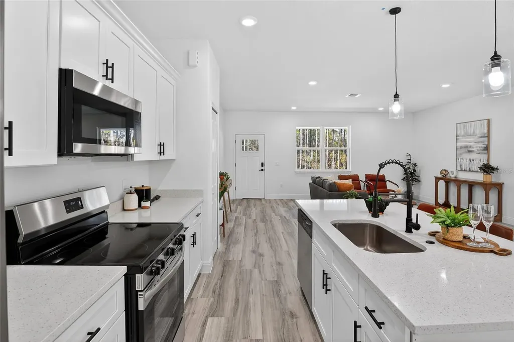7945 N Janeaux Drive Citrus Springs FL 34434