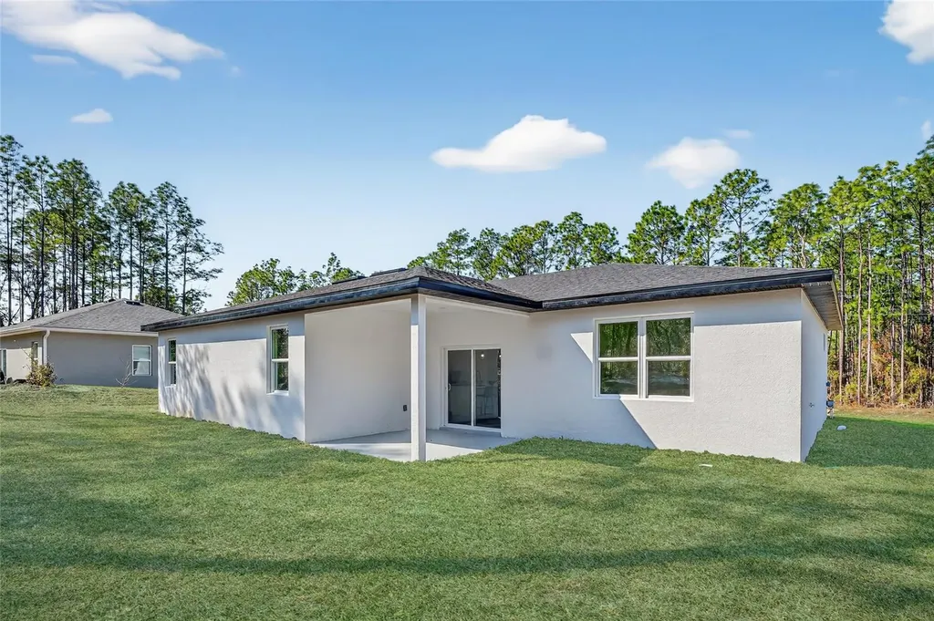 7945 N Janeaux Drive Citrus Springs FL 34434