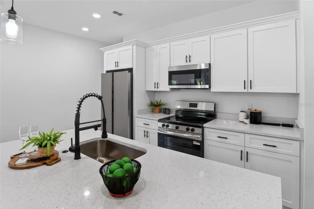 7945 N Janeaux Drive Citrus Springs FL 34434