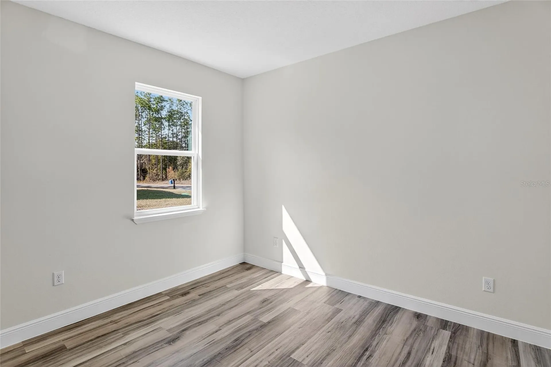 7945 N Janeaux Drive Citrus Springs FL 34434