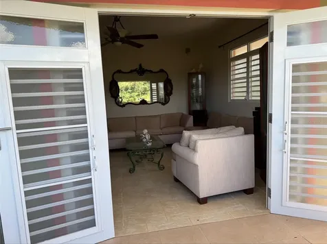 4 Urb. Jose Mercado Final De La Calle William Caguas PR 00725