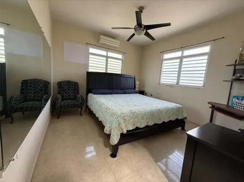 4 Urb. Jose Mercado Final De La Calle William Caguas PR 00725
