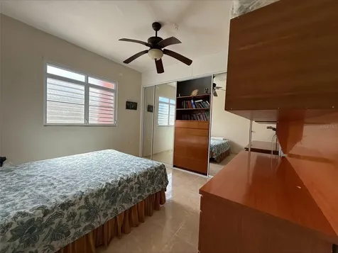 4 Urb. Jose Mercado Final De La Calle William Caguas PR 00725