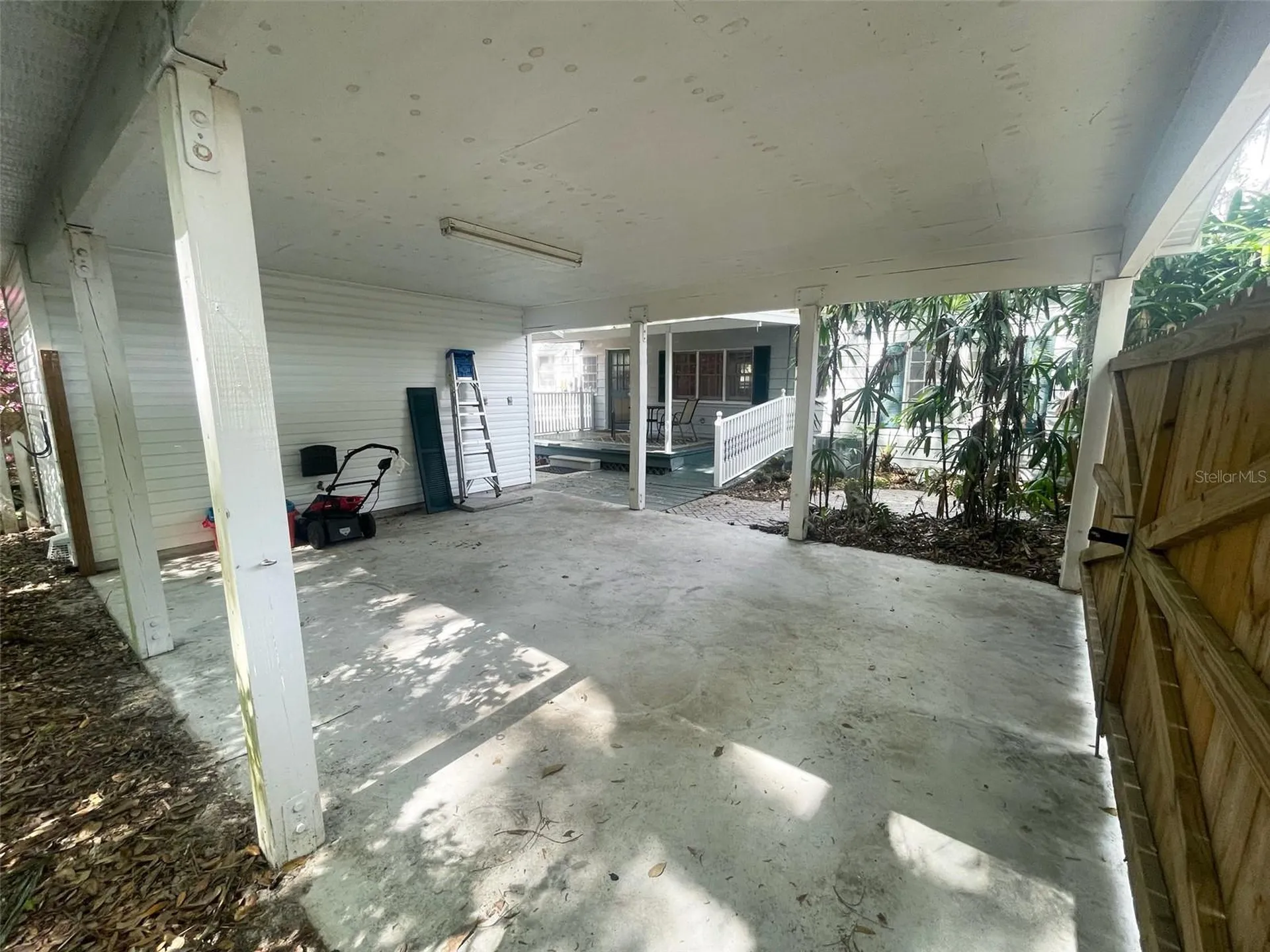 745 NE 10th Avenue Gainesville FL 32601