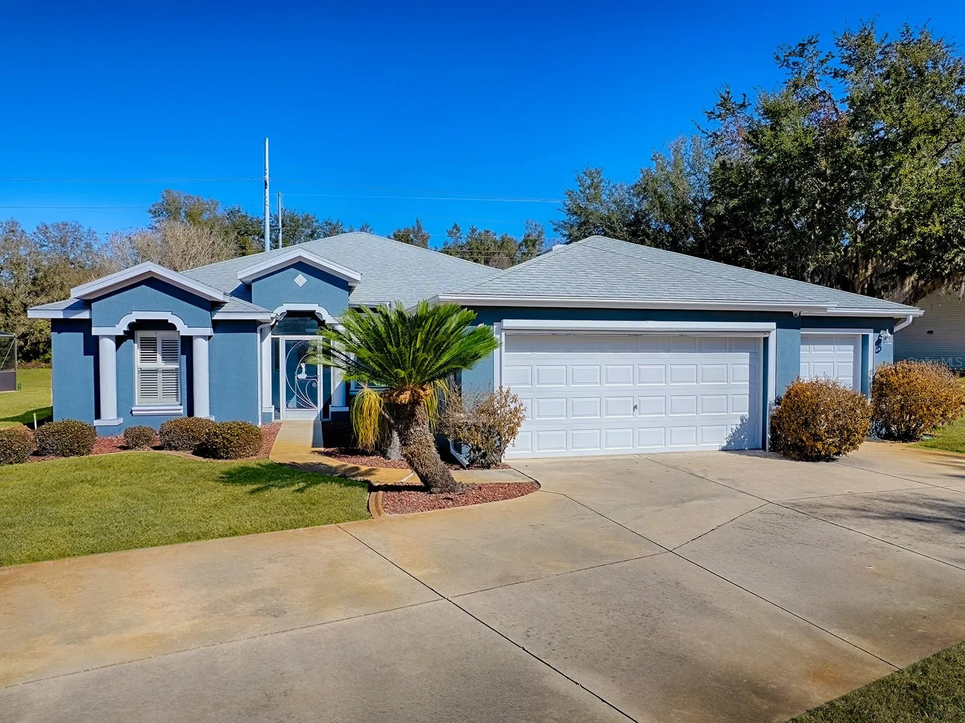 33122 Meadow Side Court Leesburg FL 34748