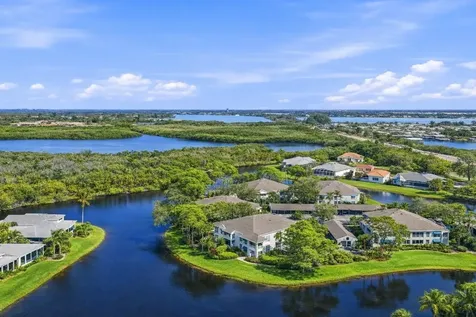 304 108th Street W Bradenton FL 34209