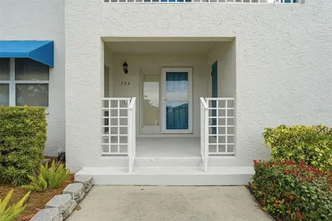 304 108th Street W Bradenton FL 34209