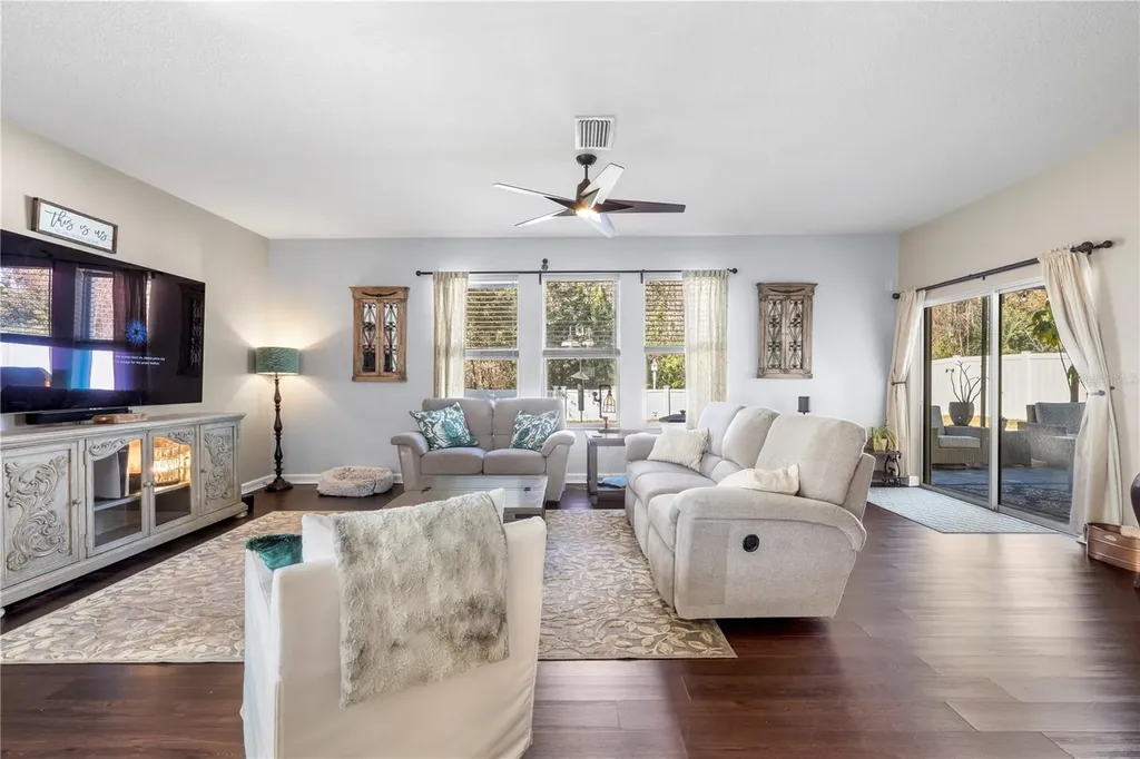 5463 Shasta Daisy Place Land O Lakes FL 34639
