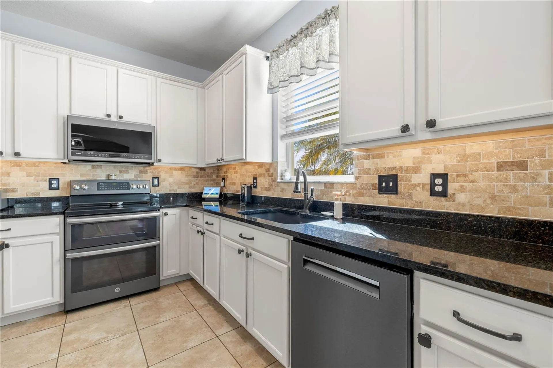 5463 Shasta Daisy Place Land O Lakes FL 34639