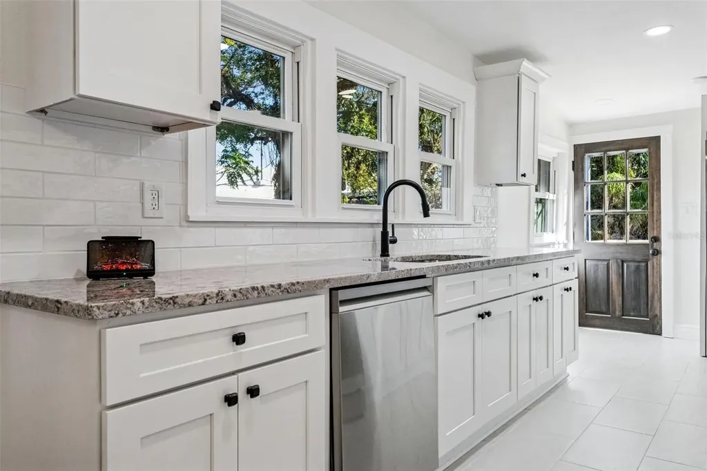 511 E Frances Avenue Tampa FL 33602