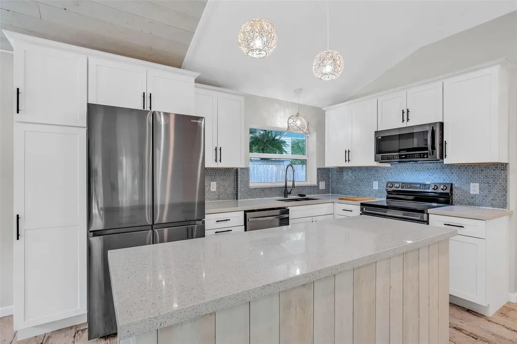 218 Lignumvitae Drive Key Largo FL 33037