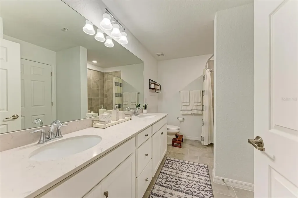 18114 Gawthrop Drive Bradenton FL 34211