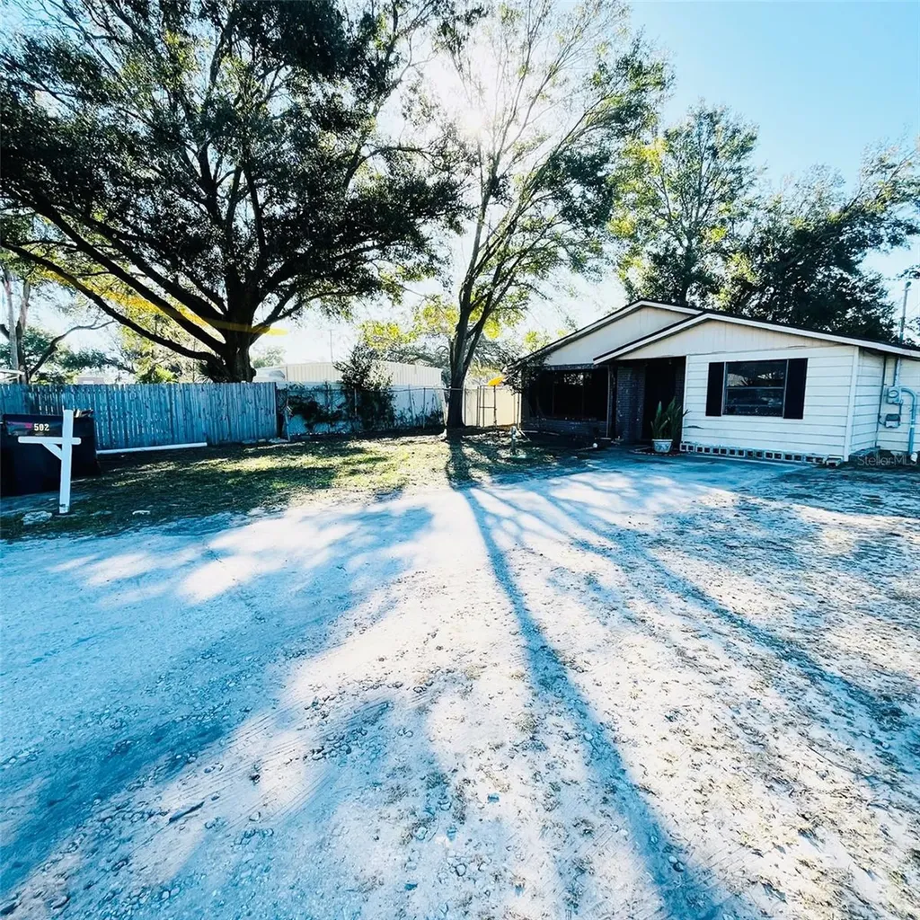 502 Calhoun Avenue Seffner FL 33584