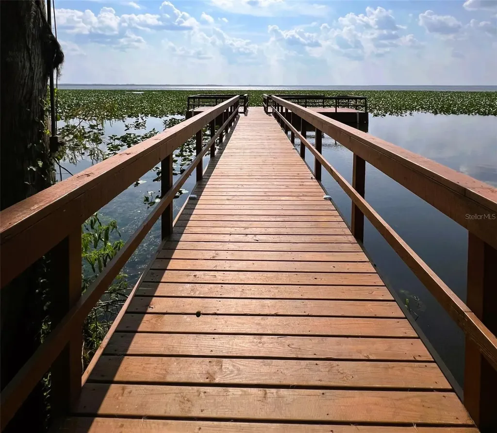 15618 SE Us Highway 301 Hawthorne FL 32640