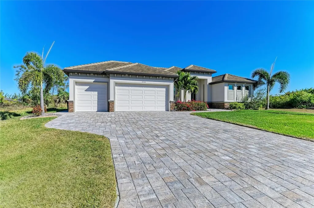 8290 Tracy Circle Port Charlotte FL 33981