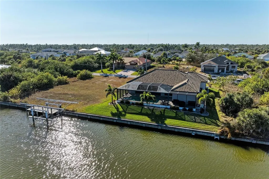 8290 Tracy Circle Port Charlotte FL 33981