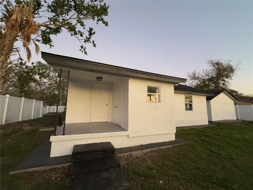 636 Coke Avenue Winter Garden FL 34787